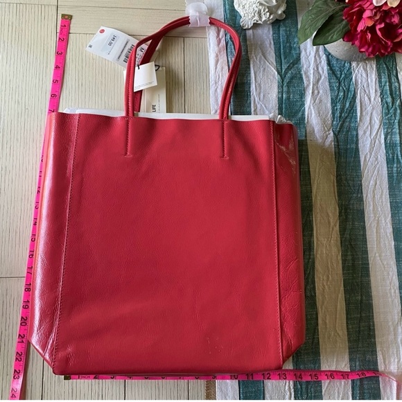NWT Zara genuine leather book tote bag, strawberry red, patent - Picture 4 of 4
